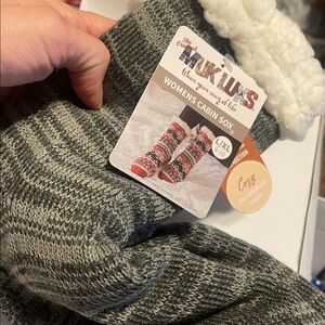 Muk Luks Women's Striped Cabin Socks in Gray and Cream